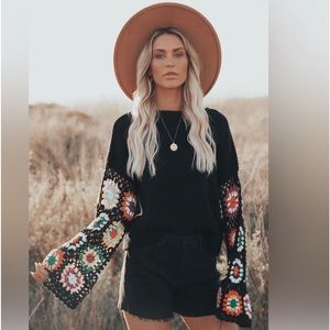 Vici Wallflower Cotton Blend Crochet Sleeve Sweater.  Never worn